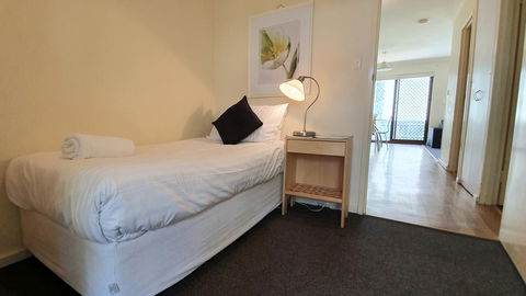West Beach Lagoon 208 â€“ Great Value! - Accommodation Cooktown 7