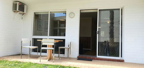 West Beach Lagoon 208 â€“ Great Value! - Accommodation Cooktown 16