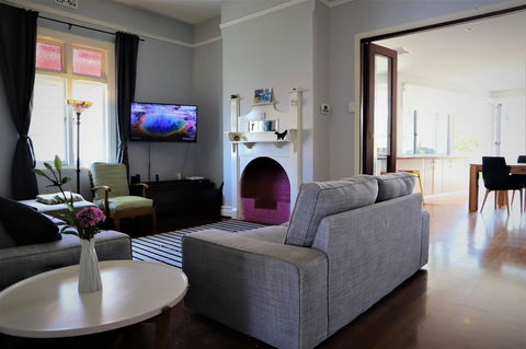 Fremantle Heritage Home For You To Enjoy! - Accommodation Cooktown 17