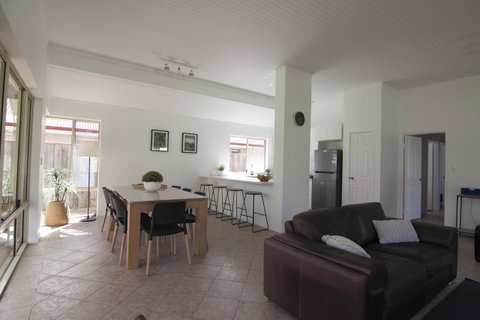 Stableford Cottage Holiday Home Dunsborough - Accommodation Cooktown 4