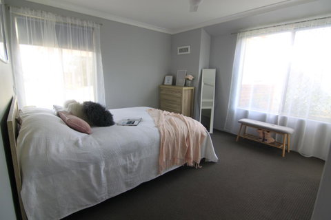 Stableford Cottage Holiday Home Dunsborough - Accommodation Cooktown 37