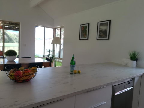 Stableford Cottage Holiday Home Dunsborough - Accommodation Cooktown 19