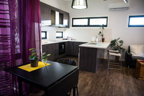 Como Retreat - Two Bedroom Villa - Accommodation Cooktown 21