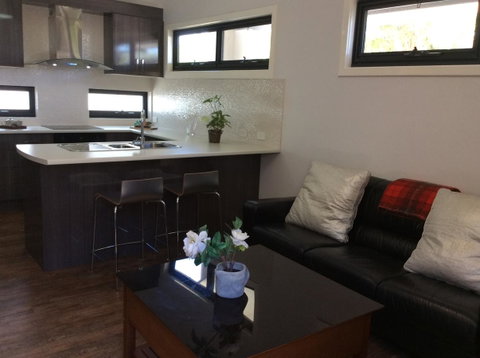 Como Retreat - Two Bedroom Villa - Accommodation Cooktown 16