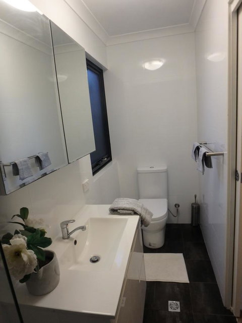 Como Retreat - Two Bedroom Villa - Accommodation Cooktown 12