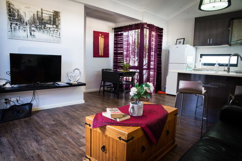 Como Retreat - Two Bedroom Villa - Accommodation Cooktown 22