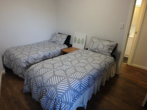 Como Retreat - Two Bedroom Villa - Accommodation Cooktown 11