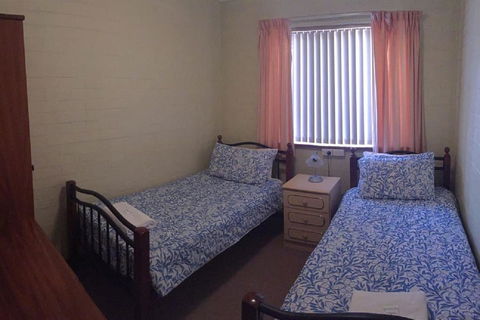 Geraldton Holliday Villas - Accommodation Cooktown 6