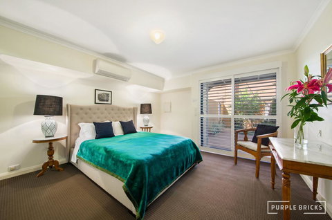 Spacious Central Townhouse - Accommodation Cooktown 7