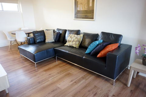 Studio 208 With Ocean Views - Accommodation Cooktown 1