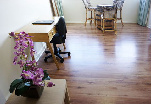 Studio 208 With Ocean Views - Accommodation Cooktown 7