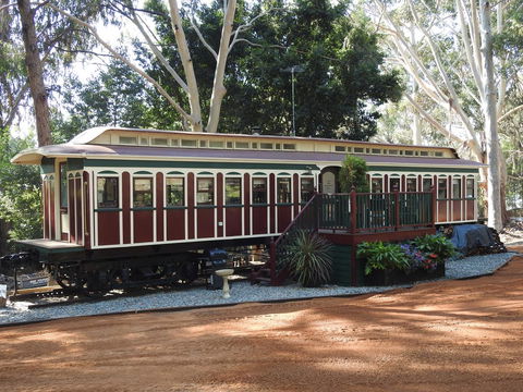 Quiet Escapes Cottages - Accommodation Cooktown 1