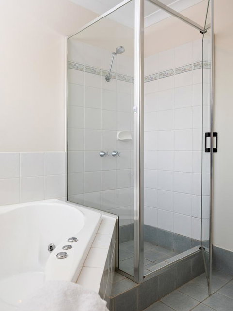 Cooper Street - Accommodation Cooktown 15