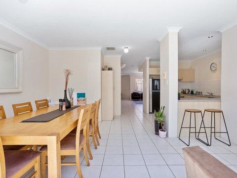 Cooper Street - Accommodation Cooktown 34