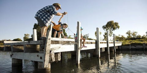 Mandurah Beach Front Apartment - Accommodation Cooktown 10