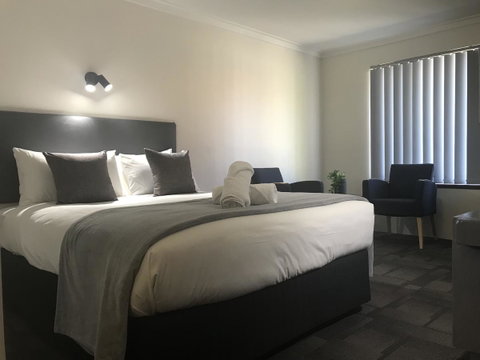 Hotel Clipper - Accommodation Cooktown 7