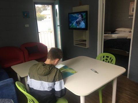 Esperance Central Accommodation - Accommodation Cooktown 7
