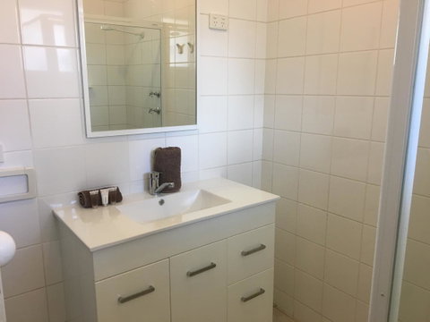 Esperance Central Accommodation - Accommodation Cooktown 10