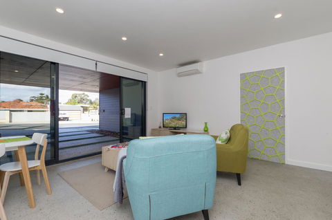 Sunset Place Apartments - Accommodation Cooktown 29