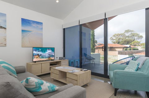 Sunset Place Apartments - Accommodation Cooktown 42