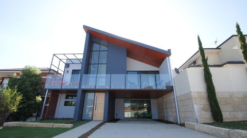 Sunset Place Apartments - Accommodation Cooktown 0