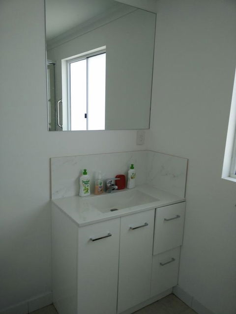 DIANELLA Budget Rooms Happy Place To Stay - Accommodation Cooktown 11