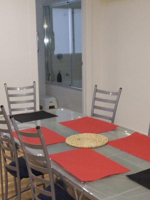 DIANELLA Budget Rooms Happy Place To Stay - Accommodation Cooktown 27