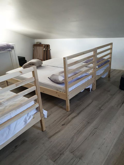 DIANELLA Budget Rooms Happy Place To Stay - Accommodation Cooktown 21