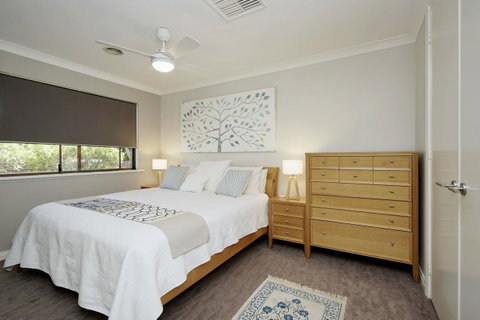 Marcus Villa Booragoon - Accommodation Cooktown 0