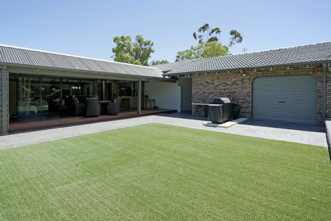 Marcus Villa Booragoon - Accommodation Cooktown 9
