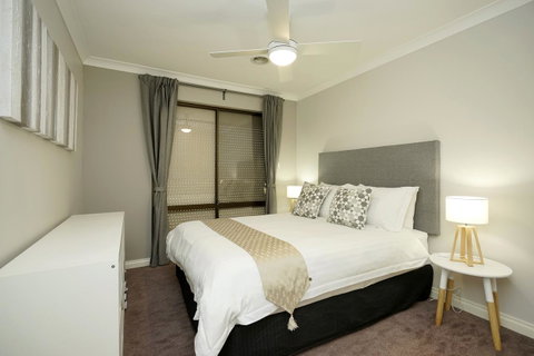 Marcus Villa Booragoon - Accommodation Cooktown 11