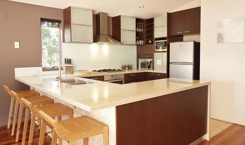 Central Avenue Apartments - Accommodation Cooktown 7