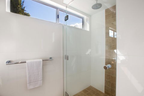 Central Avenue Apartments - Accommodation Cooktown 11