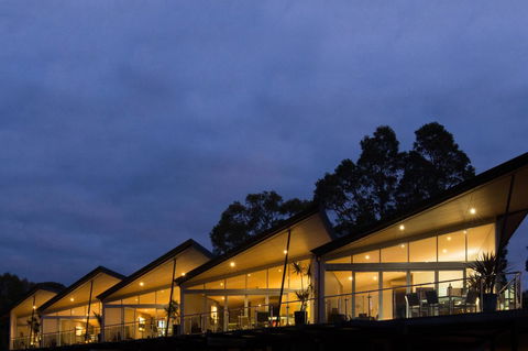 Central Avenue Apartments - Accommodation Cooktown 23
