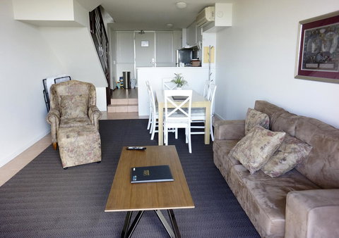 Oceanside 8 - Accommodation Cooktown 1