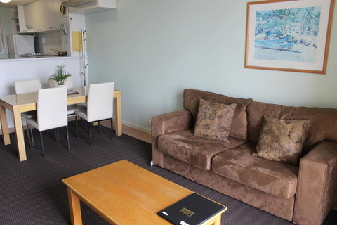 Oceanside 8 - Accommodation Cooktown 4