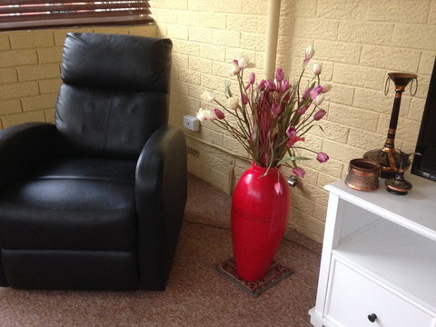 â˜… Stylish Family Home! â˜… - Accommodation Cooktown 4