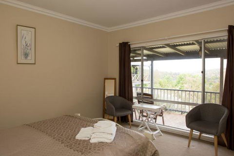 Yvonnes Rest Holiday Home - Accommodation Cooktown 4