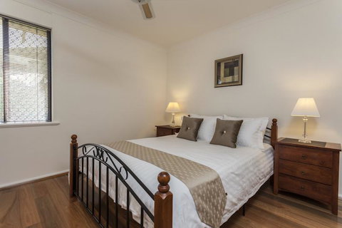 Attadale Excutive Villa - Accommodation Cooktown 5