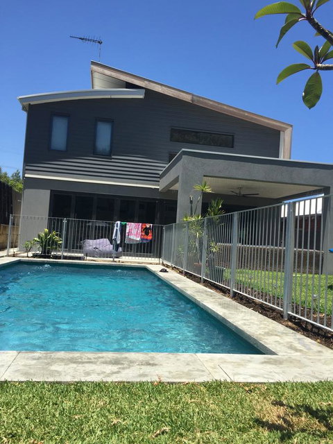 The Pool House - Fremantle - Accommodation Cooktown 0