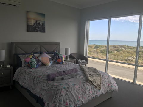 Beach House At SeaScapes.. - Accommodation Cooktown 6