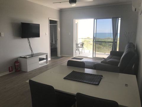 Beach House At SeaScapes.. - Accommodation Cooktown 20