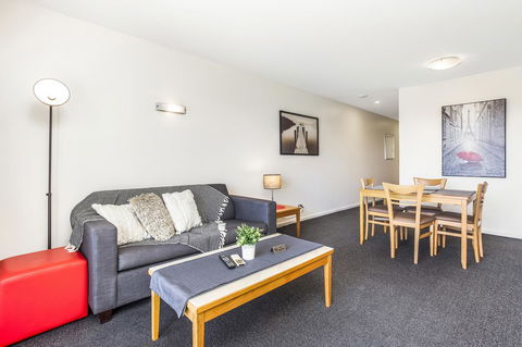 508 Stupendous Sunsets & Views Pool Gym Parking - Accommodation Cooktown 4