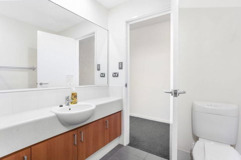 508 Stupendous Sunsets & Views Pool Gym Parking - Accommodation Cooktown 42