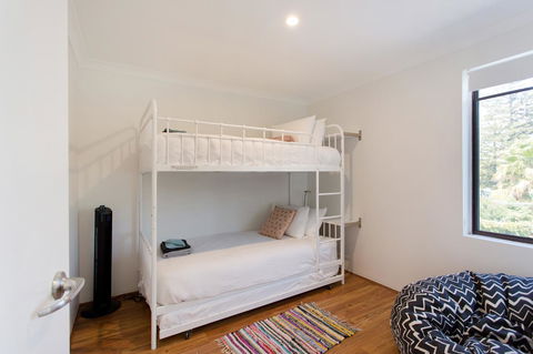 Monument Hill Townhouse - Fremantle - Accommodation Cooktown 11