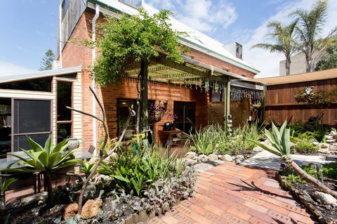 Monument Hill Townhouse - Fremantle - Accommodation Cooktown 23