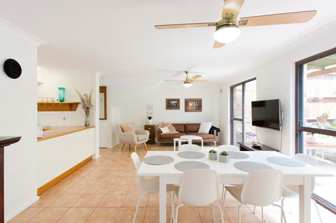 Monument Hill Townhouse - Fremantle - Accommodation Cooktown 15