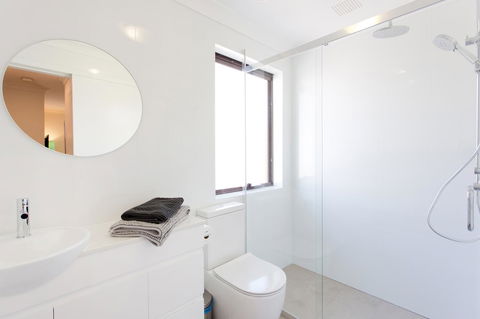 Monument Hill Townhouse - Fremantle - Accommodation Cooktown 5