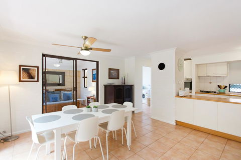 Monument Hill Townhouse - Fremantle - Accommodation Cooktown 16