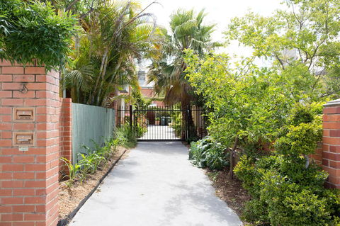 Monument Hill Townhouse - Fremantle - Accommodation Cooktown 26